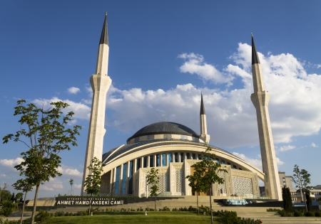 ANKARA - JUN 29: Ahmet Hamdi Akseki Mosque. New and modern mosque of the capital city. Jun 29, 2013 in Ankara, Turkeyのeditorial素材