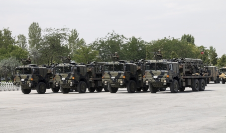 ANKARA - AUG 30: Turkish Victory Day military parade on August 30, 2013 in Ankara, Turkey.のeditorial素材