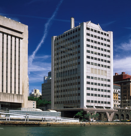 The Rockefeller University buildings - Weiss Research Building and Rockefeller Research Building. Manhattan, NYC.のeditorial素材