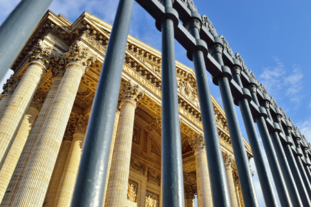View of Pantheon in Paris through wrought iron fence.のeditorial素材