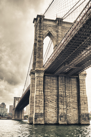 HDR view of Brooklyn Bridge from Manhattan.のeditorial素材