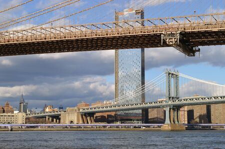 Bridges of New York City at sunset.のeditorial素材