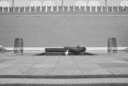 Eternal Flame at Kremlin wall in Moscow black and whiteのeditorial素材
