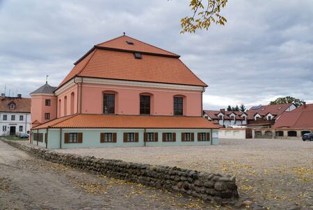TYKOCIN, POLAND, OCTOBER 04, 2019: Great Synagogue in Tykocin / Tiktin after the  restoration. Second biggest synagogue in Poland established in 1642.のeditorial素材