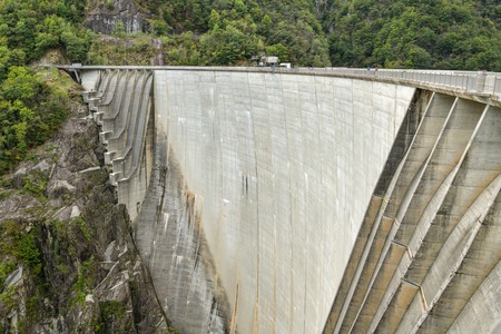 Locarno, Switzerland - September 1, 2018: Verzasca Dam in Val Verzasca near city of Locarno in Switzerland, popular bungee jumping spot in Ticino during summerのeditorial素材