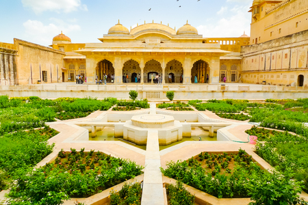 Gardens in the inner courtyard of Amber fort, Jaipur, Rajasthan, Indiaのeditorial素材