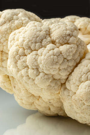 close-up fresh product organic healthy vegetarian food cauliflower interior exterior detailの写真素材