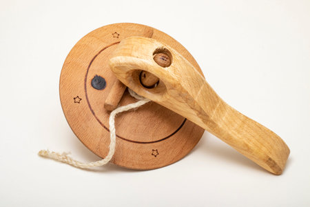 handmade decorative paintable vintage wooden drawstring spinning top toy