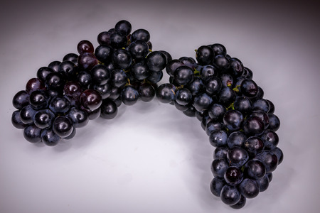 Violet grapesの写真素材