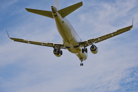 The aircraft which takes off and landsのeditorial素材