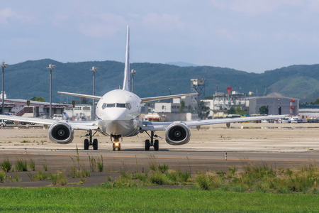 The aircraft which takes off and landsのeditorial素材