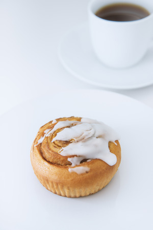 Cinnamon roll on white backgroundの写真素材