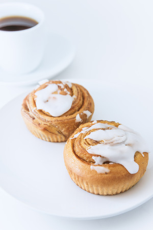 Cinnamon roll on white backgroundの写真素材