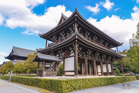 Scenery of the clear autumn weather Tofuku-ji Temple in Kyotoのeditorial素材