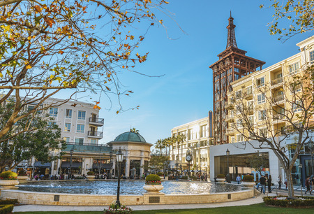 Scenery of the shopping street in Los Angelesの写真素材