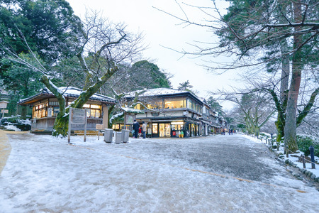 Winter scene of Kenrokuen Gardenのeditorial素材