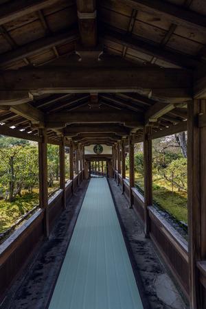 Corridor of the Tenryu-ji temple in Kyotoのeditorial素材