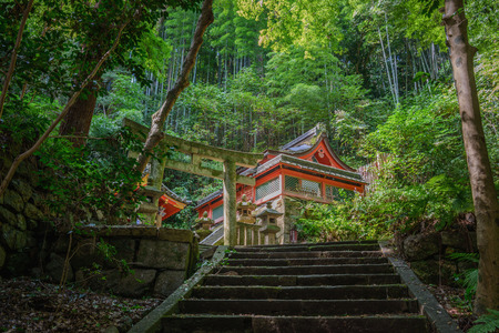 Scenery of the Iwashimizu Hachimangu Shrine in Kyotoのeditorial素材