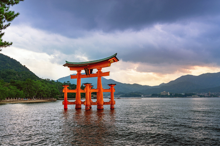 Evening scenery of the Miyajima in Hiroshima, Japanのeditorial素材