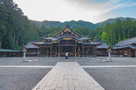 Worship Hall of the Yahiko jinja shrine in Niigata, Japanのeditorial素材