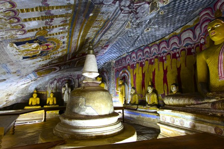Ancient stupa and colorful Buddhas enhance one of Sri Lanka\\\\\\\\\\\\\\\\\\\\\\\\\\\\\\\\\\\\\\\\\\\\\\\\\\\\\\\\\\\\\\\\\\\\\\\\\\\\\\\\\\\\\\\\\\\\\\\\\\\\\\\\\\\\\\\\\\\\\\\\\\\\\\\\の写真素材