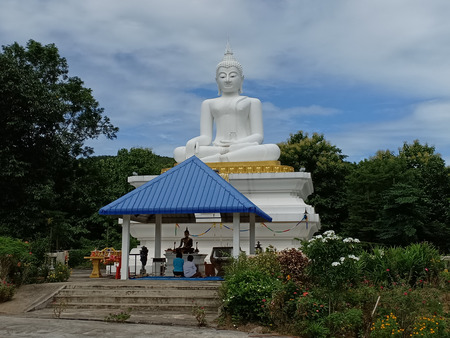 White Buddha statue.のeditorial素材