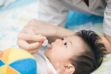 Baby feeding with liquid medicine