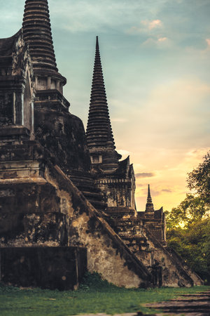 Wat Chaiwatthanaram landmark famous temple in Ayutthaya while sunset, Ayutthaya Historical Park.の写真素材