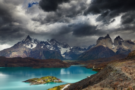 Torres del Paine National Park, Lake Pehoe and Cuernos mountains, Patagonia, Chileの写真素材