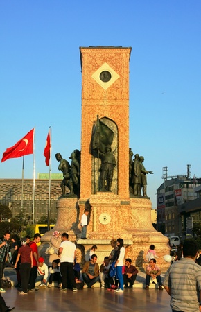 Independence Monument at Taksim Square in Istanbul のeditorial素材