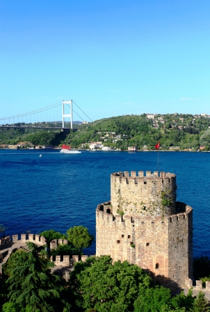 Rumeli Castle and Fatih Sultan Mehmet Bridge in Istanbul のeditorial素材