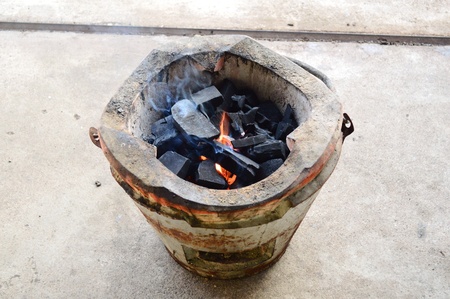 Charcoal stoveの素材