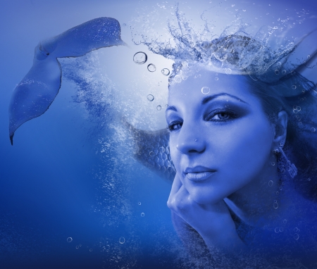  Water Miss - Beautiful mermaid with watery crown.の写真素材