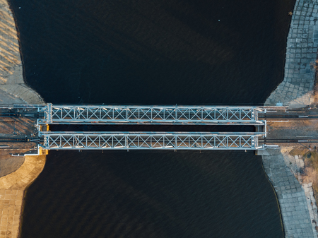 Top view from drone of railway bridge over Voronezh river.の素材 [FY310121652340]