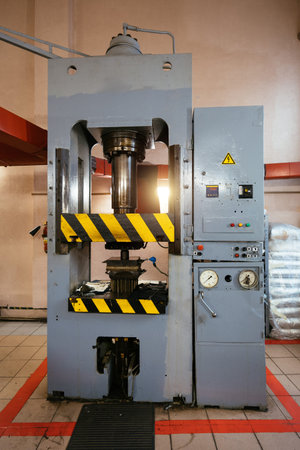 Hydraulic press for rubber and plastic casting.