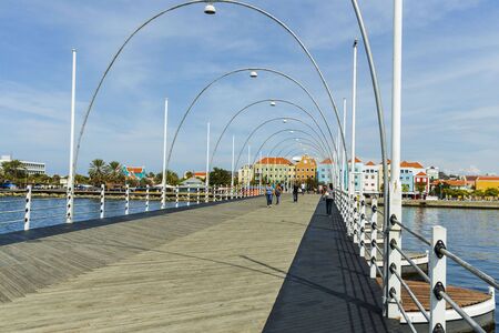Gorgeous view of the moving pontoon Queen Emma Bridge across St. Anna Bay. Willemstad. Curacao. 19/09/2019のeditorial素材