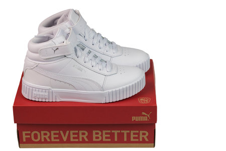 Close up view of red box with white Puma winter sneakers isolated on white background. Sweden. Uppsala.11.27.2022.のeditorial素材