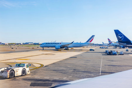 Beautiful view of an Air France airplane on runway at Newark Liberty International Airport with other planes in background. New York. USA.のeditorial素材