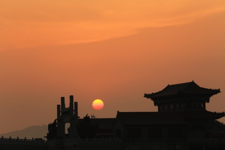 sunset on the building の写真素材