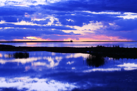 sunset on the lakeの写真素材
