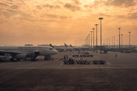 Chengdu, China - Oct 25 2018 : Arrival flight in morning at Chengdu Shuangliu International Airportのeditorial素材