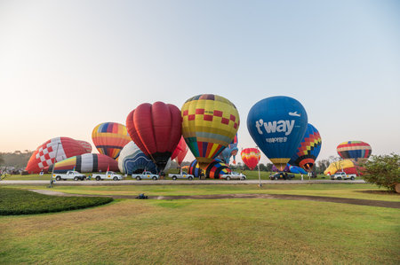 Chiang Rai, Thailand - Feb 14 2019 : Annual international balloon festival in signha park at morningのeditorial素材