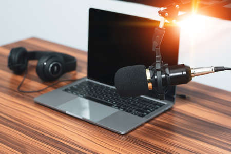 Microphone in home studio for content online or live streamingの写真素材