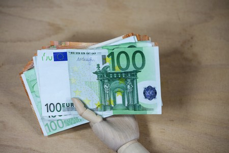 euros in handの写真素材