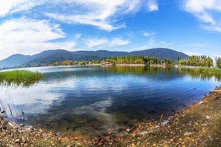 Ä°zmir ÃdemiÅ BozdaÄ The reflections and scenic views of the lake in GÃ¶lcÃ¼k townの写真素材