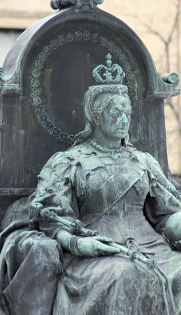Queen Victoria statue in front of the Manitoba Legislatureの写真素材