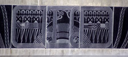 Indian Carvings on the base of the Provencher Bridge in St. Boniface, Winnipegのeditorial素材