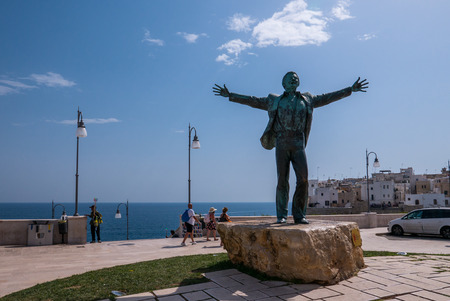 POLIGNANO A MARE, ITALY: Domenico Modugno Statues in Polignano a Mare.のeditorial素材