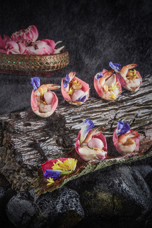 Shrimp Salad with Lotus Leaves.の写真素材