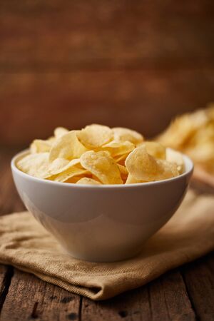 Crunchy delicious potato chips for a tasty snack break.
の写真素材